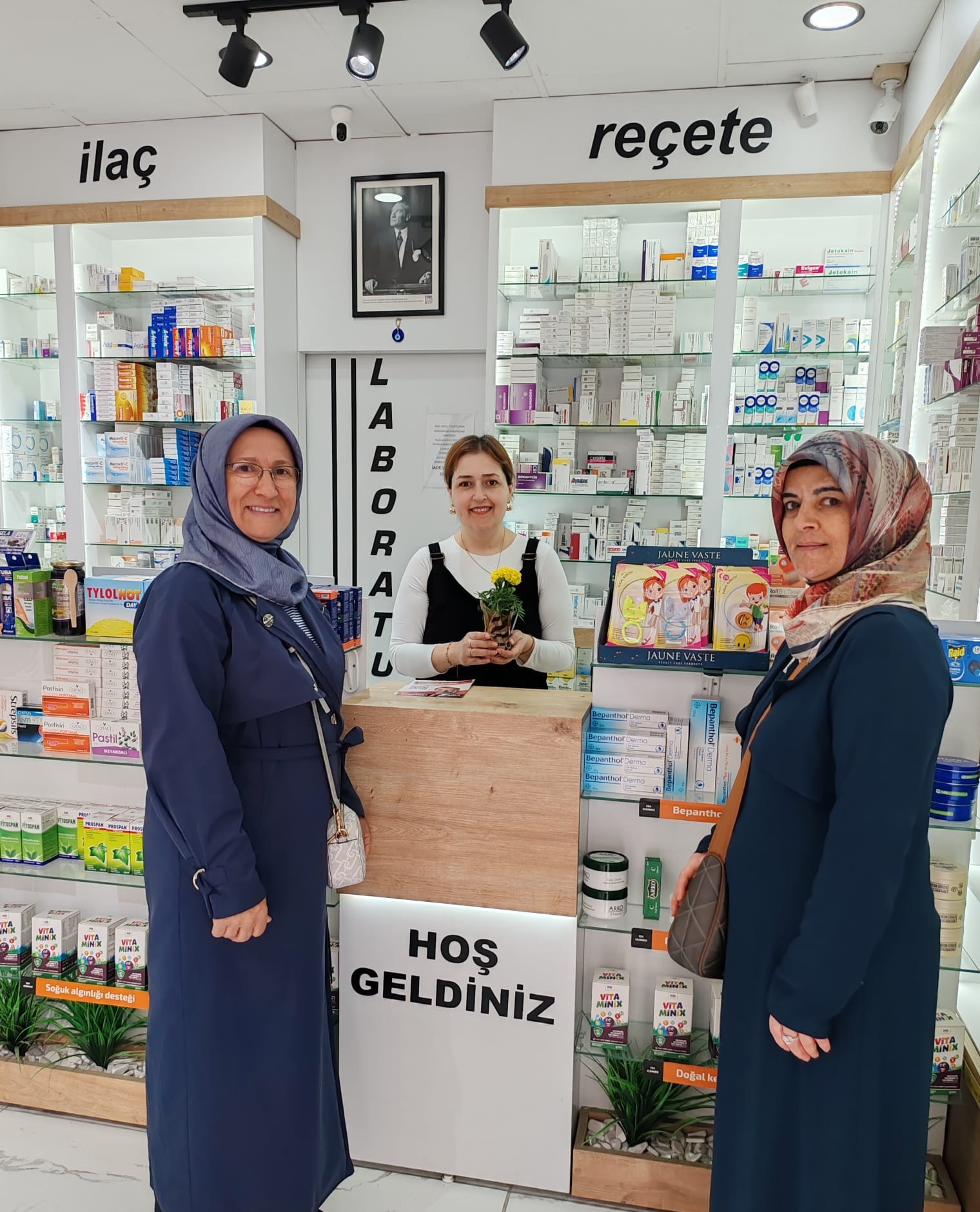 Saadet Partisi Eczacıları Unutmadı