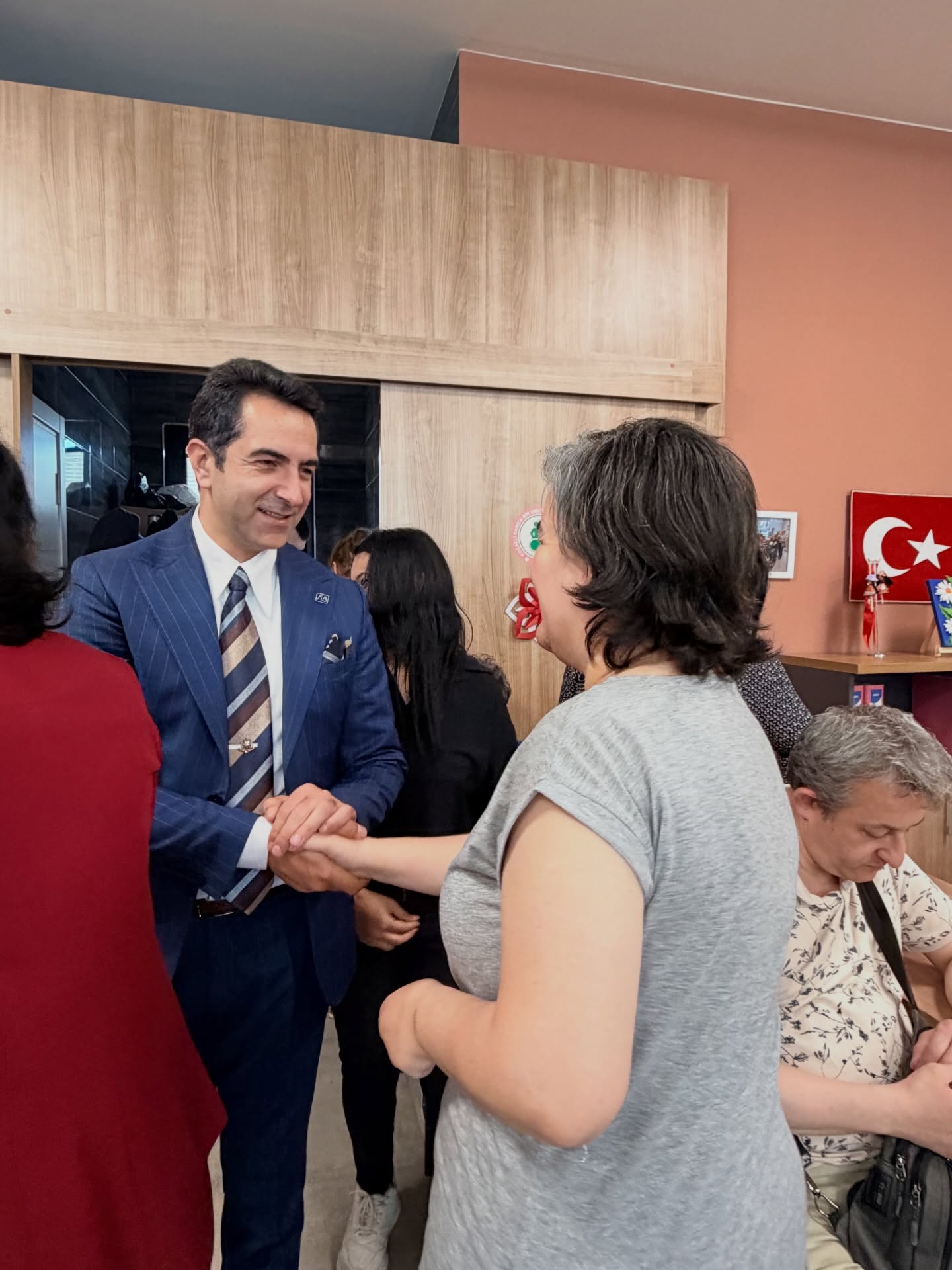 Anahtar Parti Darıca İlçe Başkanı Kınyas Bakar Darıca Bir Umut Engelliler Derneği'ni Ziyaret Etti