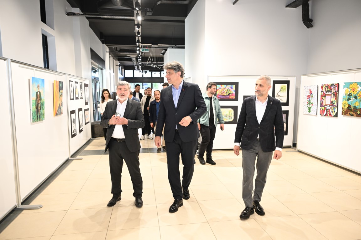 Kartepe'de Anlamlı Sergi "Gençliğin İzinde 1919'dan Geleceğe"