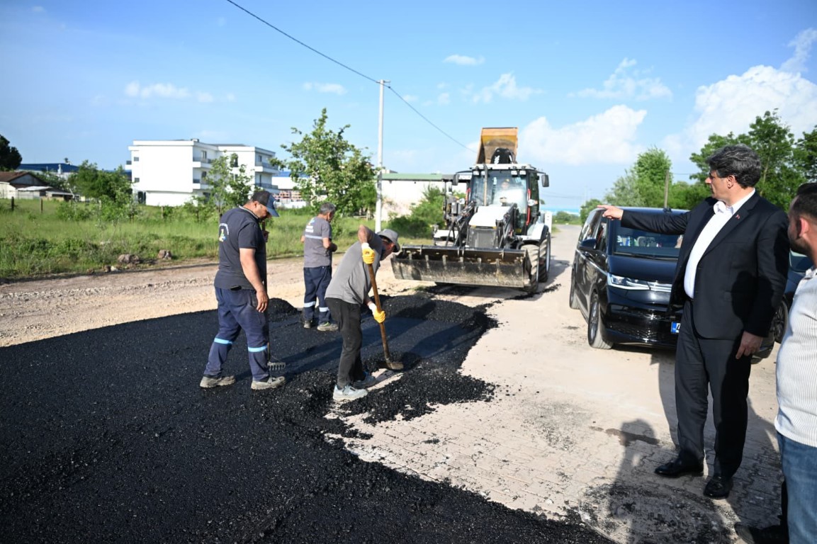 Kartepe'de Asfalt Mesaisi Sürüyor