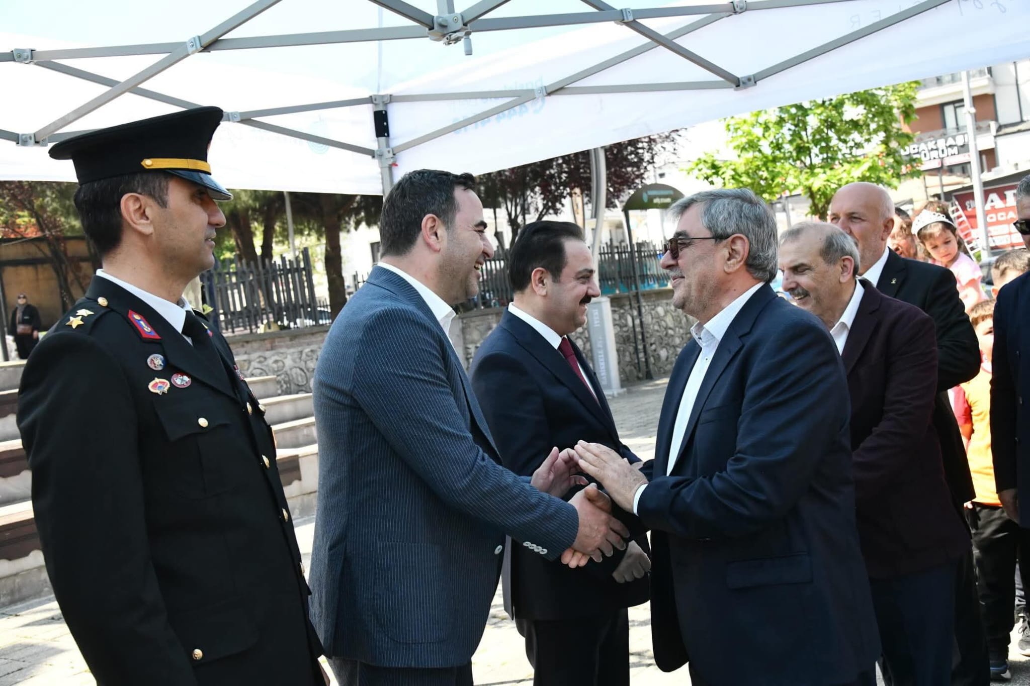 Başiskele 33. Geleneksel Kent Bayramlaşmasında Kent Meydanında Bayram Coşkusu Yaşandı
