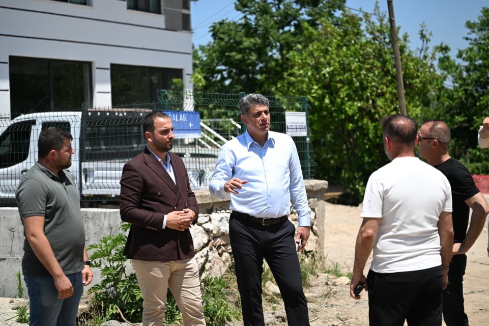 Kartepe Belediye Başkanı Mustafa Kocaman, Nusretiye Meydan Projesini Yerinde İnceledi