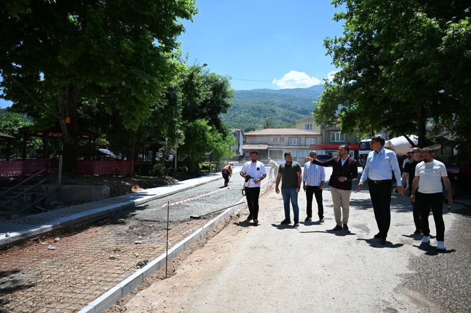 Kartepe Belediye Başkanı Mustafa Kocaman, Nusretiye Meydan Projesini Yerinde İnceledi