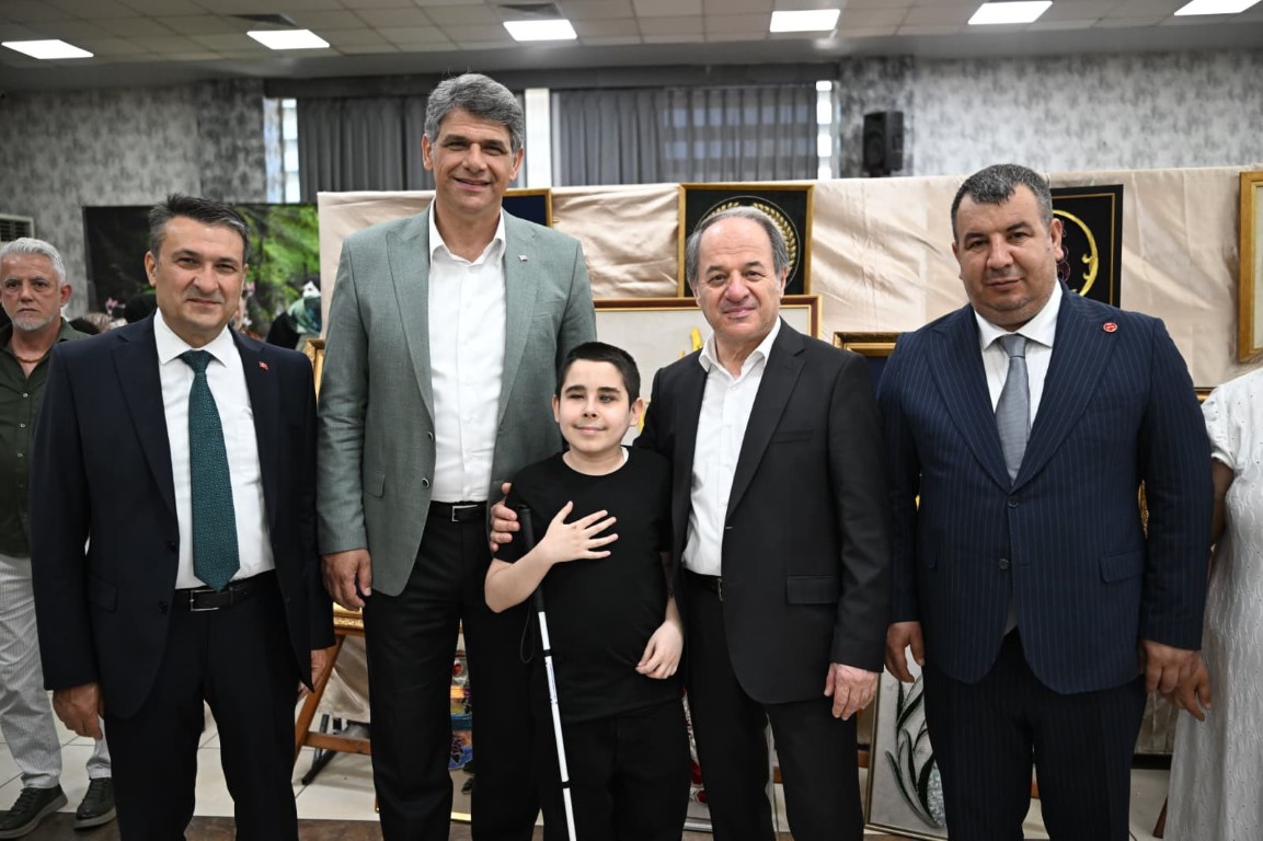 Karmek Yıl Sonu Sergisinde Büyük Coşku