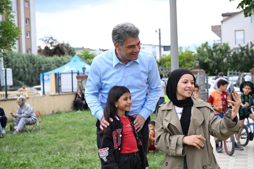 Kartepe Belediyesi'nden Lgs Öğrencilerine Tatlı Destek