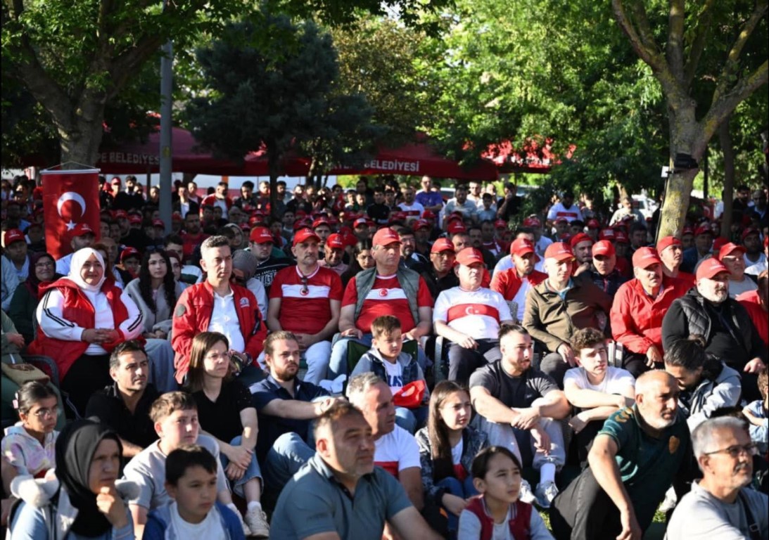 Kartepe Milli Takım İçin Tek Yürek Oldu