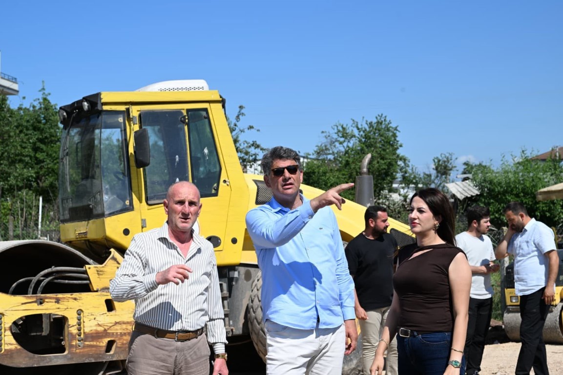 Kartepe'de Asfalt Seferberliği Sürüyor