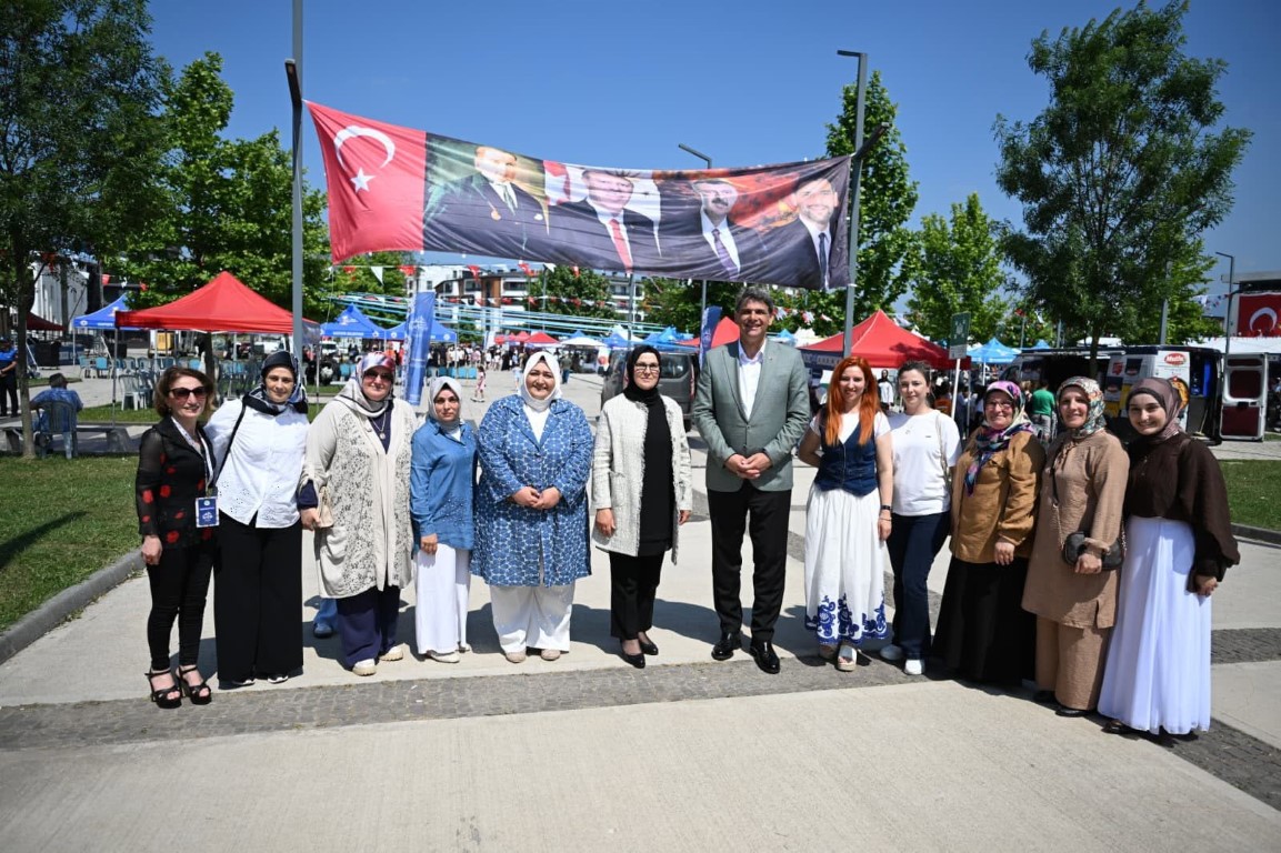 Kartepe'de Lezzet Şöleni Başladı 2. Gastronomi Festivali Kapılarını Açtı