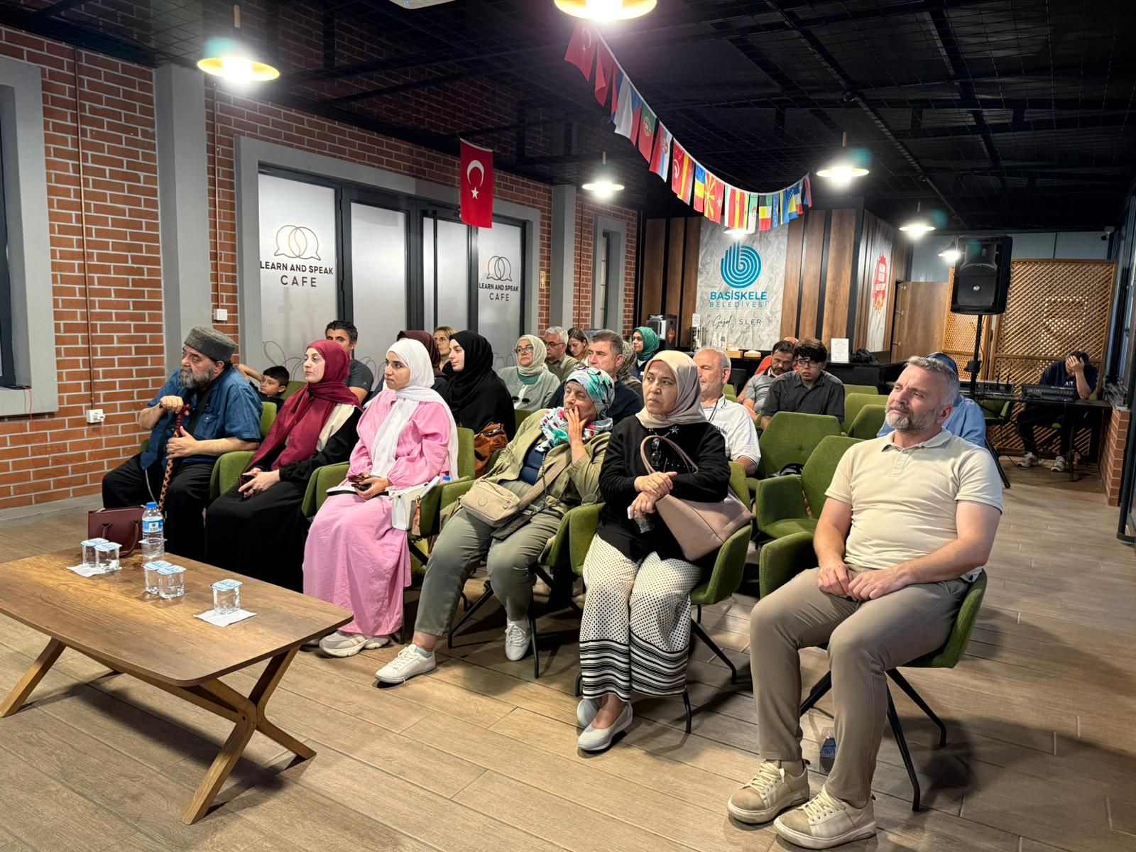 Aşkın ve Gönlün Dili Kitaphane´de Konuşuldu