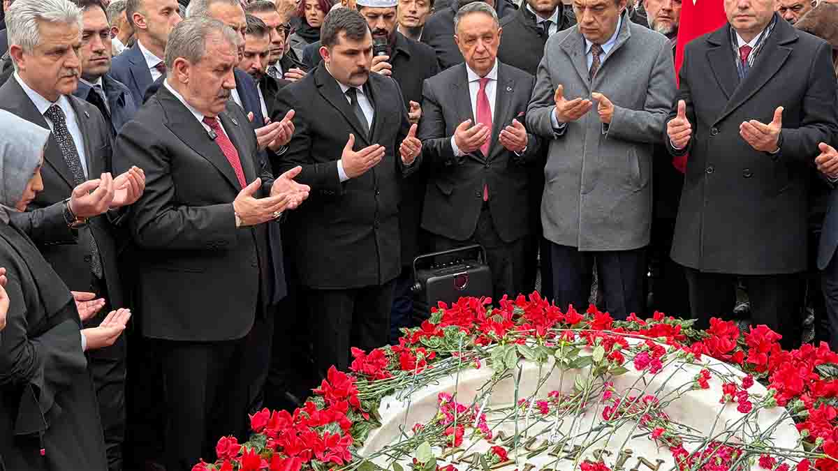 KORKUSUZ LİDER MUHSİN YAZICIOĞLU