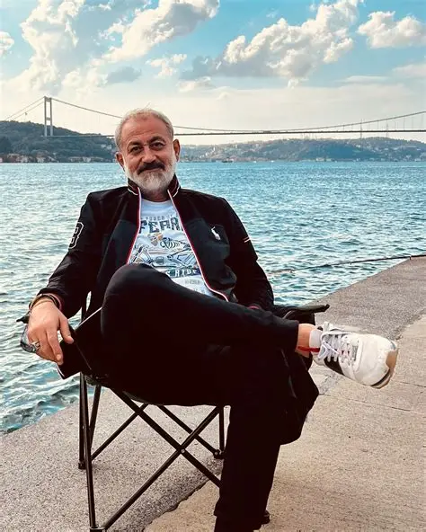 Usta Oyuncu Arif Selçuk: Türk Dizi, Sinema ve Tiyatrosunun Sessiz Gücü