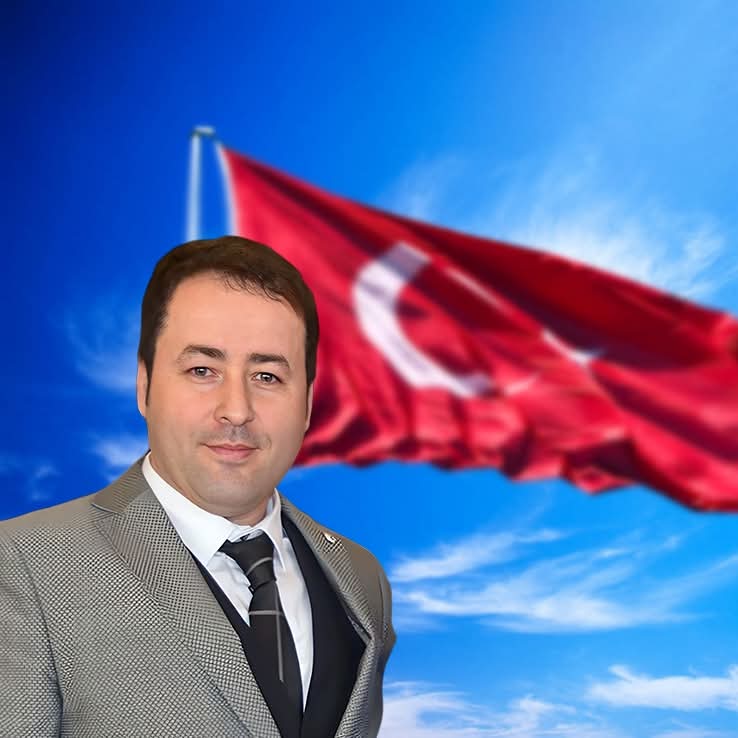 Atatürkçü Düşünce Derneği Kocaeli Şube Başkanı Taylan Bingöl: "Cumhuriyet ve Demokrasi Sahipsiz Değildir"