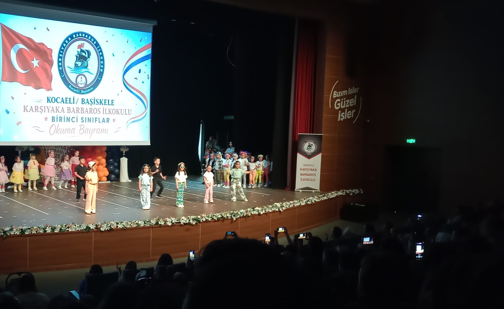 Barbaros İlkokulu Birinci Sınıf Öğrencilerinden Coşkulu Okuma Bayramı