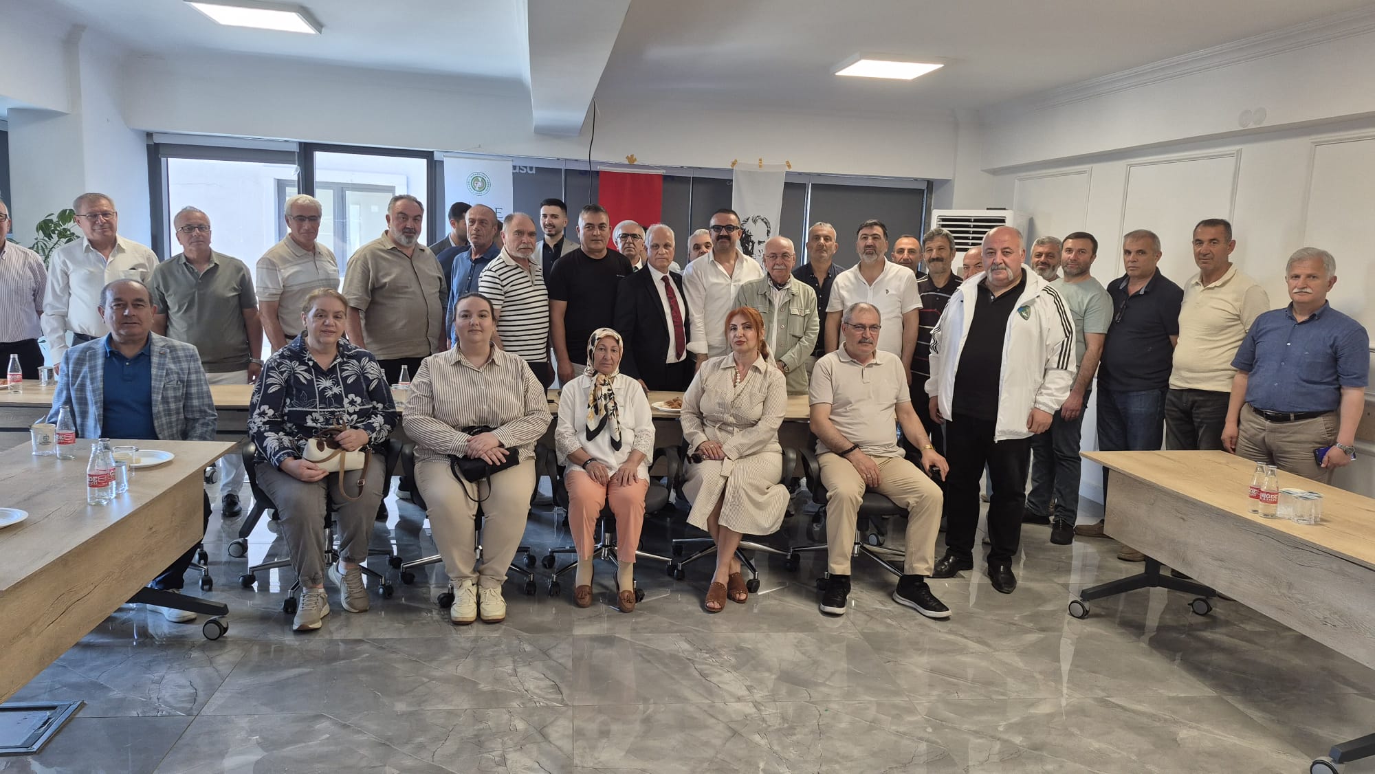 Kocaeli Niğdeliler Derneği’nde Cumali Bozok Güven Tazeledi