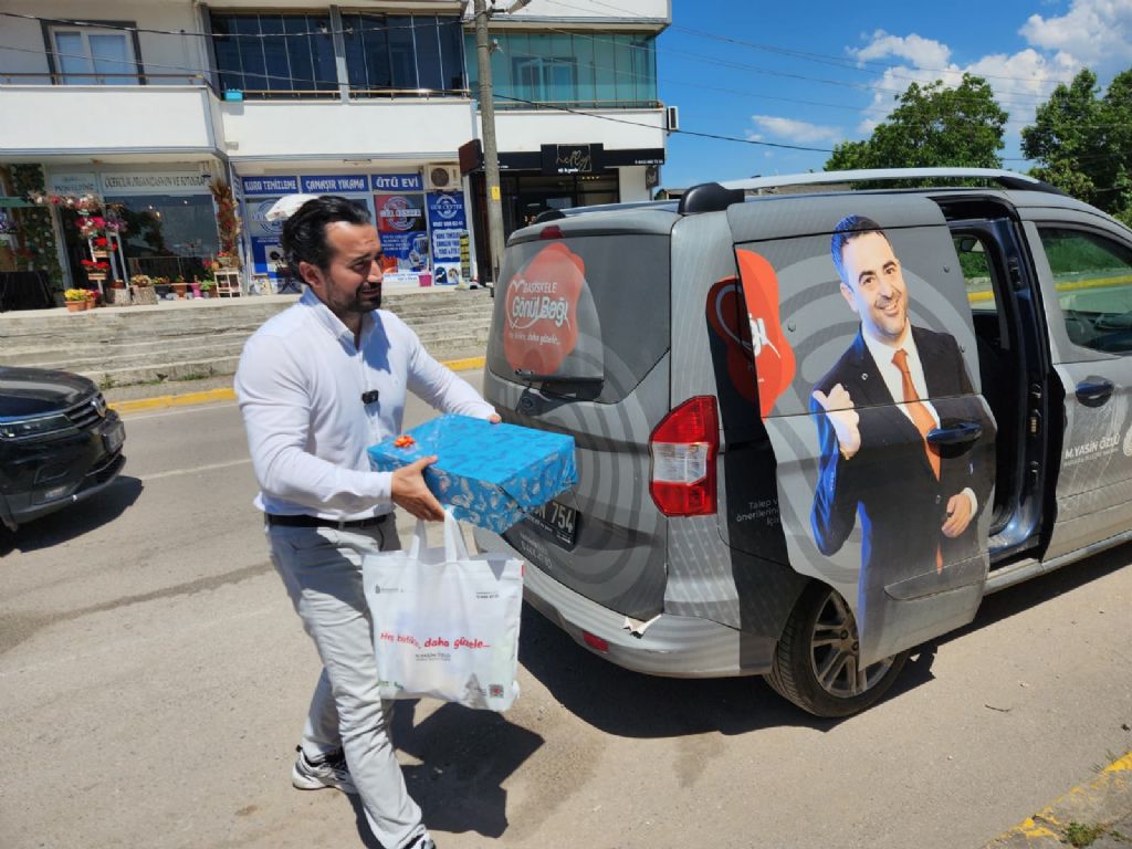 Başiskele Kavşağı Minik Bir Kalpte Yeniden İnşa Edildi