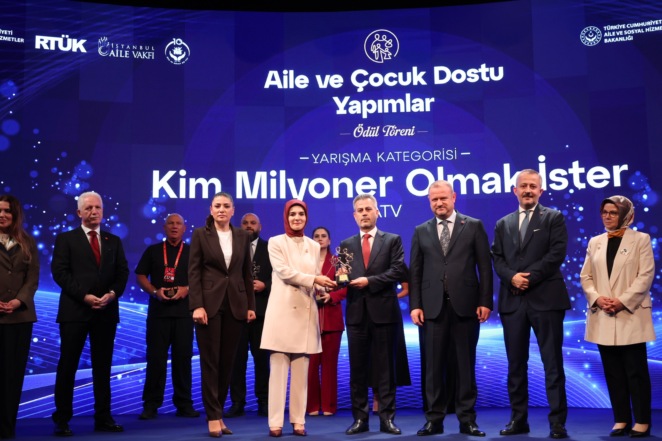 Aile ve Sosyal Politikalar Bakanı Mahinur Göktaş, "Dijital Anafor: Ekran Bağımsızlığı Zirvesi"nde konuştu