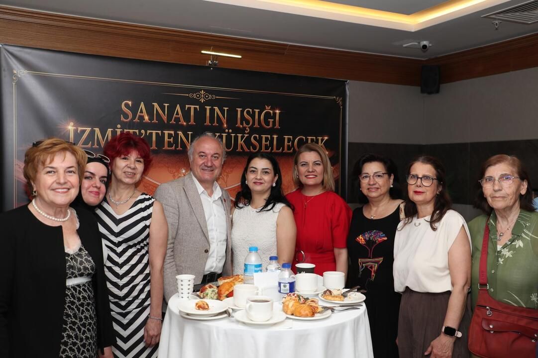 Fatma Kaplan Hürriyet’ten İzmit’e Yeni Kültür Yatırımı: Opera ve Kültür Merkezi Projesi Tanıtıldı