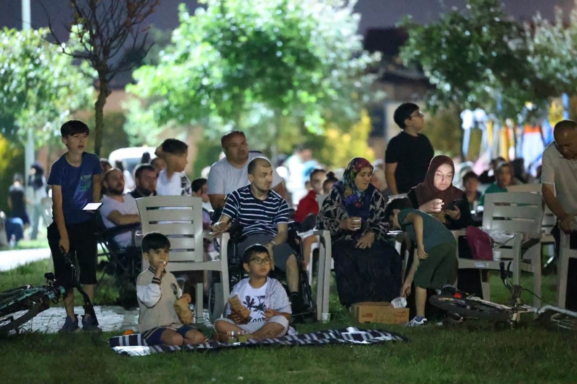 Açık Hava Sinema Geceleri Yaz Akşamlarına Renk Katıyor