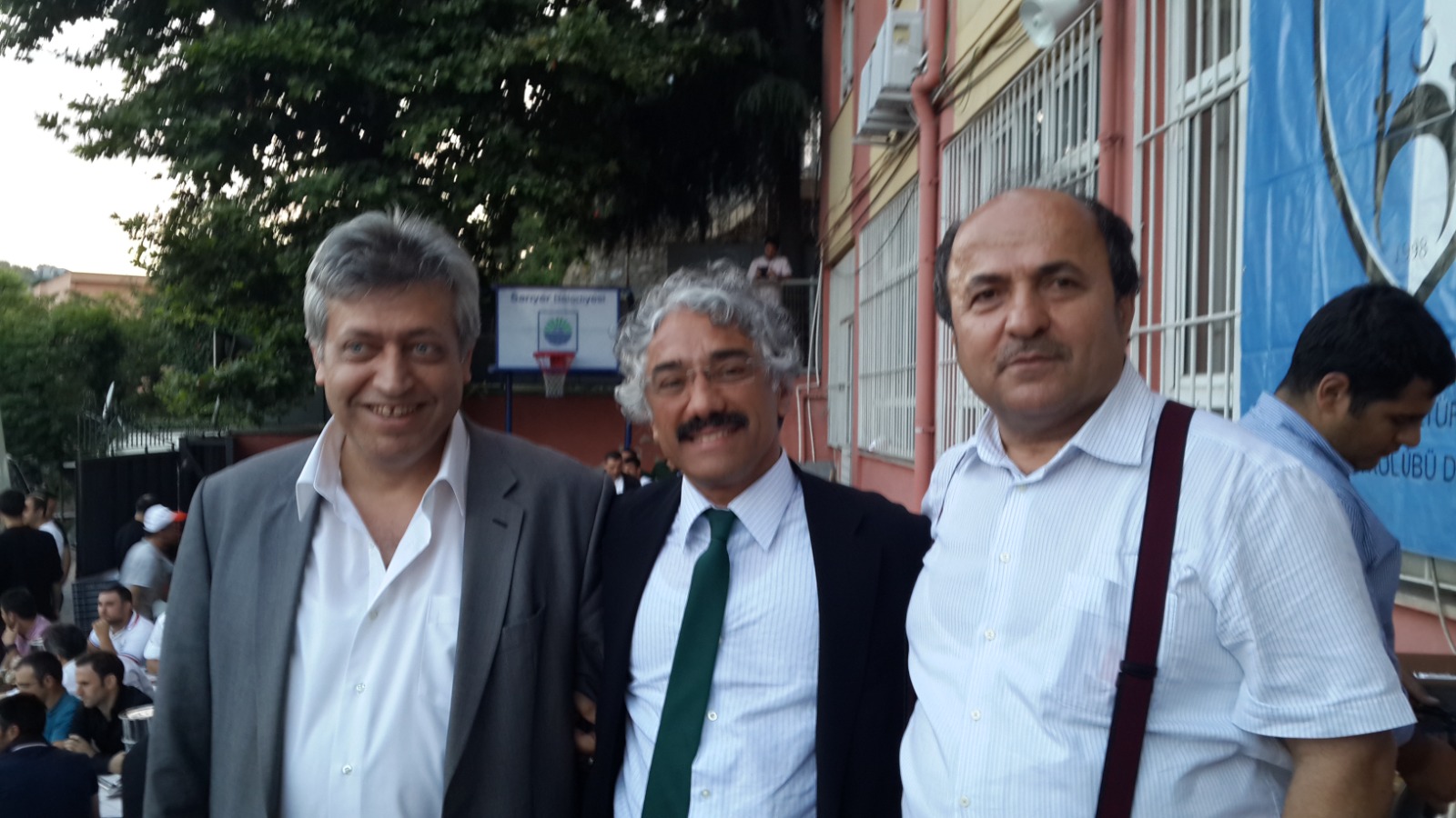 Eğitimci Yazar Hayri Bostan Köşe Yazısı: Sarıyer'de Vuslat