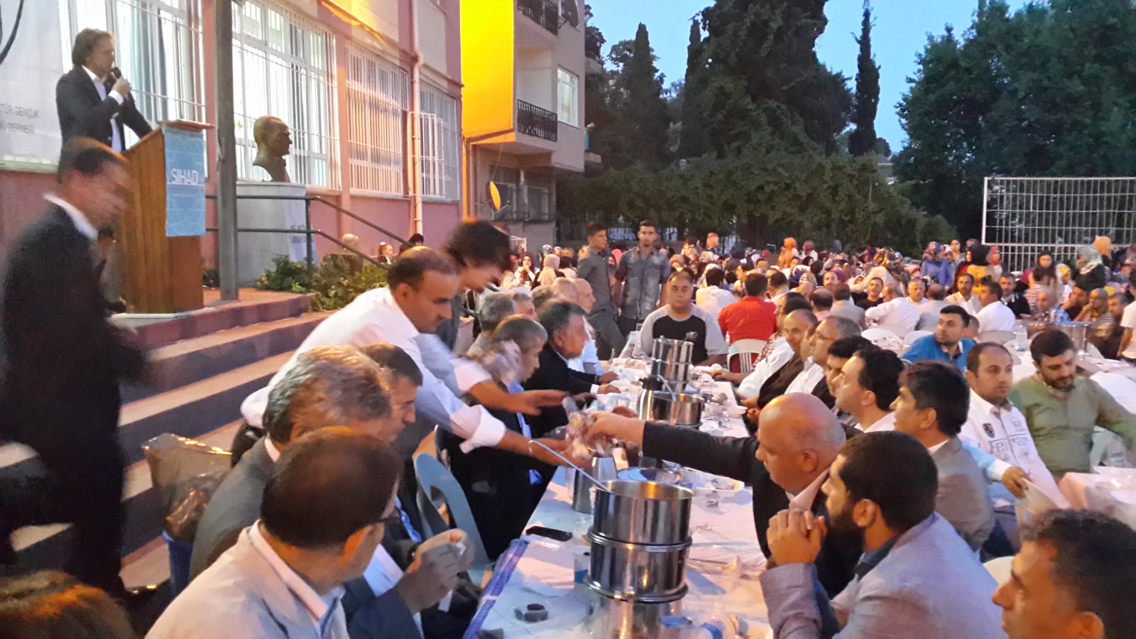Eğitimci Yazar Hayri Bostan Köşe Yazısı: Sarıyer'de Vuslat