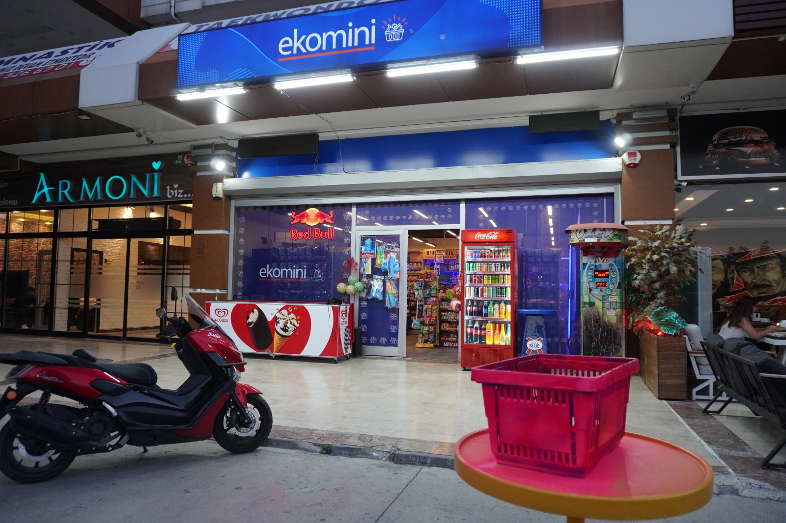 TEKEL'DE PEMBE SEPET UYGULAMASI: BEKÂRLAR İÇİN YENİ TANIŞMA FIRSATI