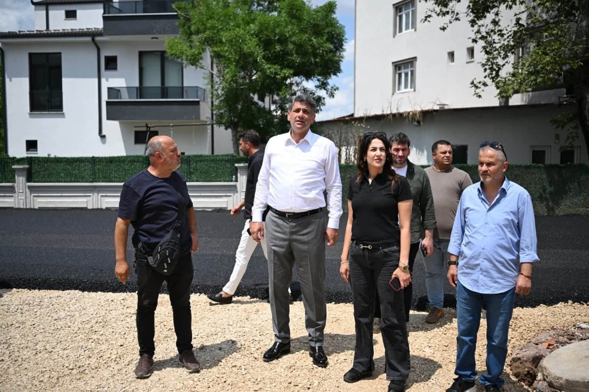 Kartepe'de Yol Seferberliği Sürüyor