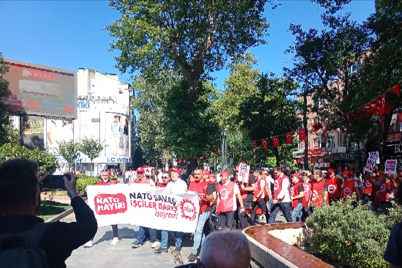 DİSK'ten NATO'nun Ankara'da Toplanmasına Tepki