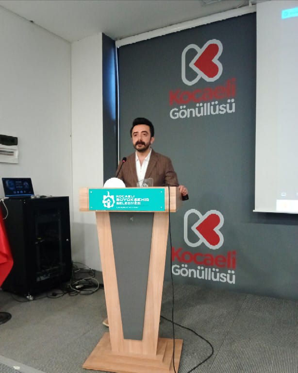 KOCAELİ’DE MEHMET AVCI’NIN YENİ KİTABI SİVAS BİZİM OCAKLI GÜNLER İÇİN İMZA GÜNÜ DÜZENLENDİ
