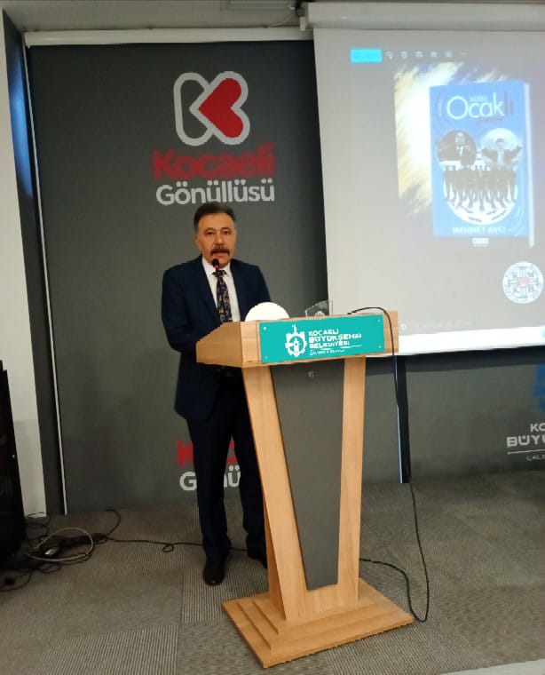 KOCAELİ’DE MEHMET AVCI’NIN YENİ KİTABI SİVAS BİZİM OCAKLI GÜNLER İÇİN İMZA GÜNÜ DÜZENLENDİ