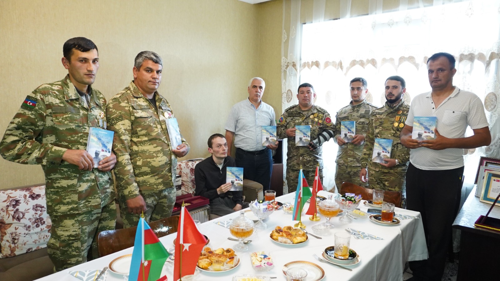 Azerbaycanlı Yazar Etibar Hasanzade, Daşkesen'de Vatan Muharebesi Gazileriyle Buluştu