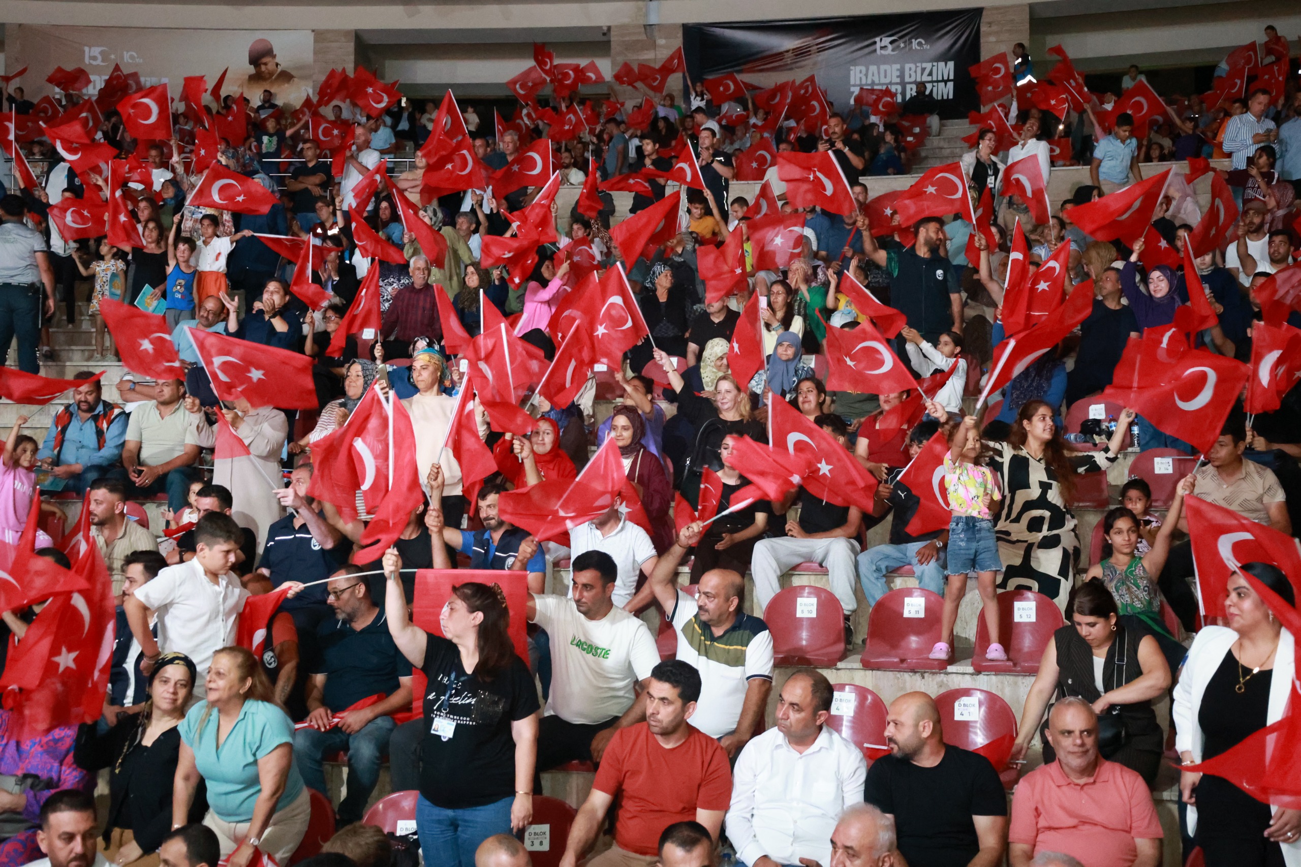 15 TEMMUZ ANMA PROGRAMINDA HATAY TEK YÜREK OLDU