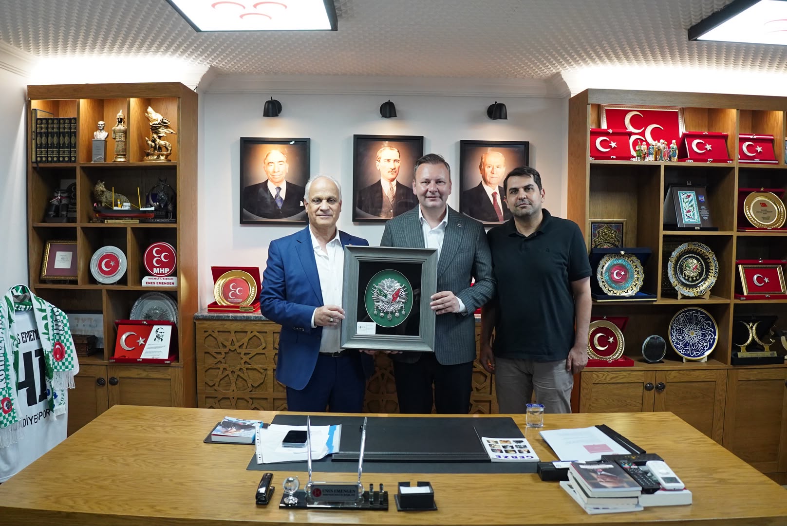 Kocaeli Niğdeliler Derneği’nden MHP İl Başkanlığına Ziyaret