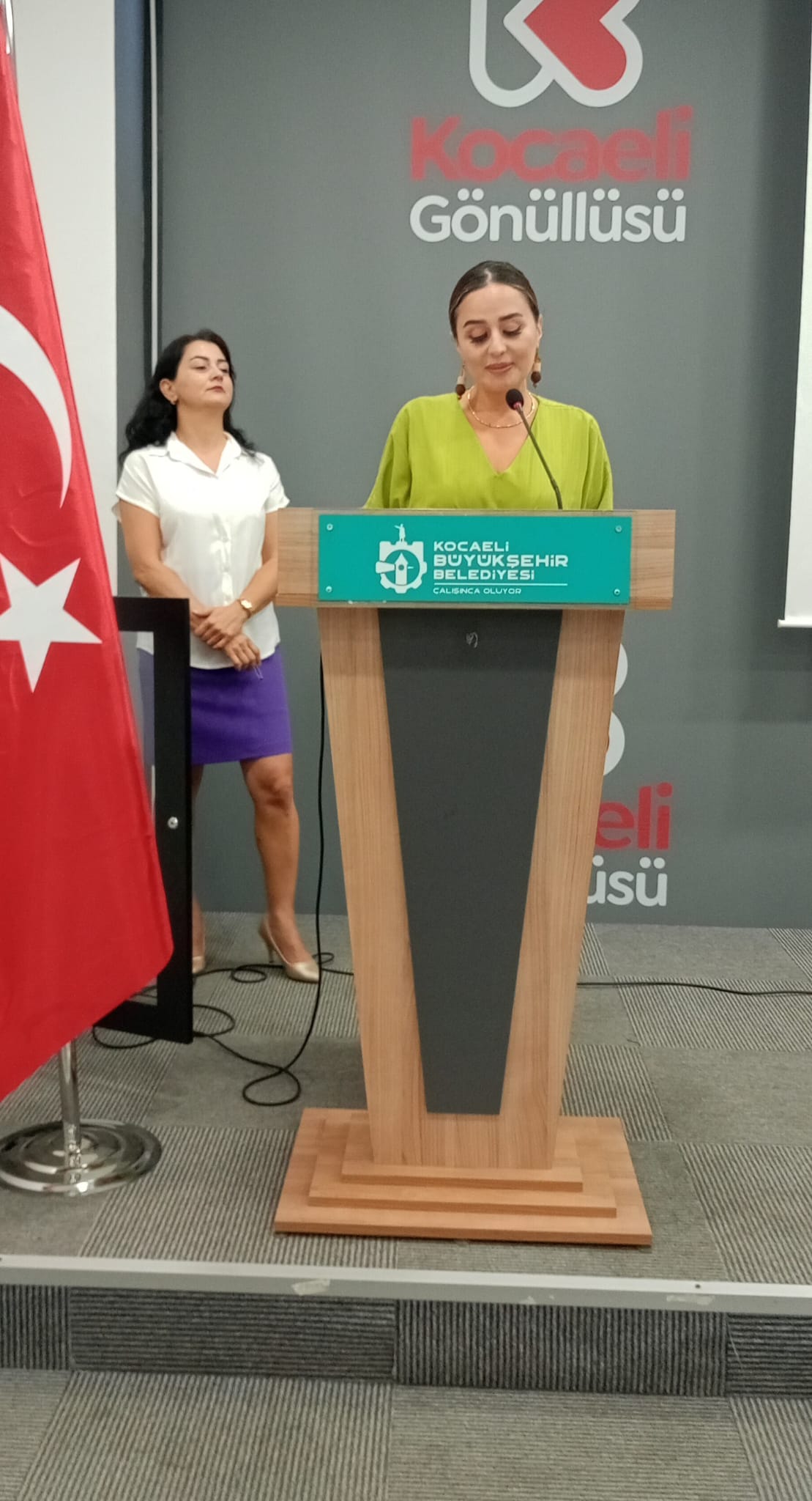 TÜSŞAD Gönülleri Şiir ve Müzikle Buluşturdu