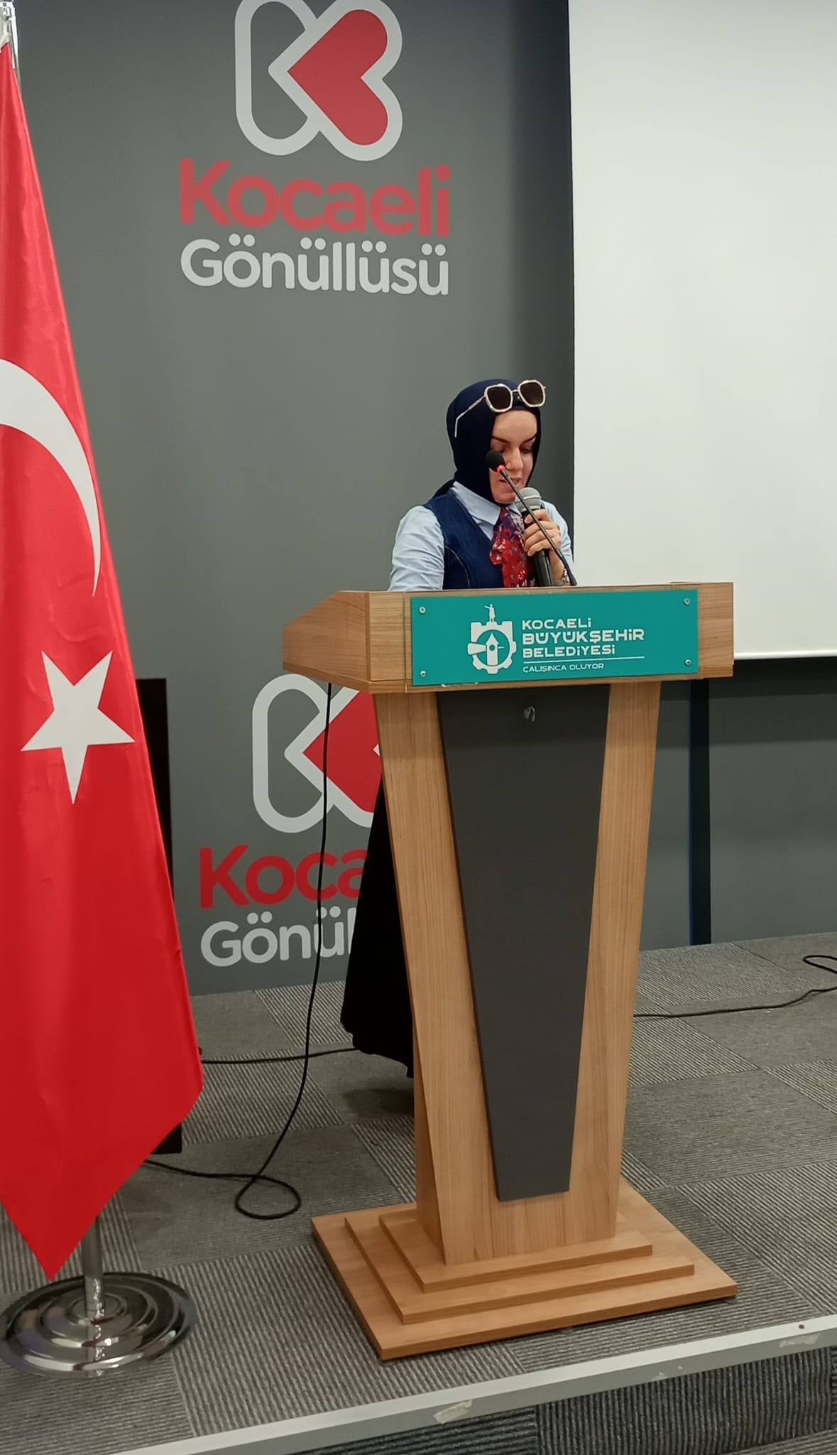 TÜSŞAD Gönülleri Şiir ve Müzikle Buluşturdu