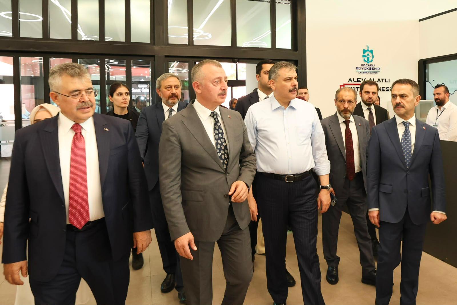 İçişleri Bakanı Mustafa Çiftçi, Kocaeli’de Bir Dizi Ziyaret ve İncelemede Bulundu