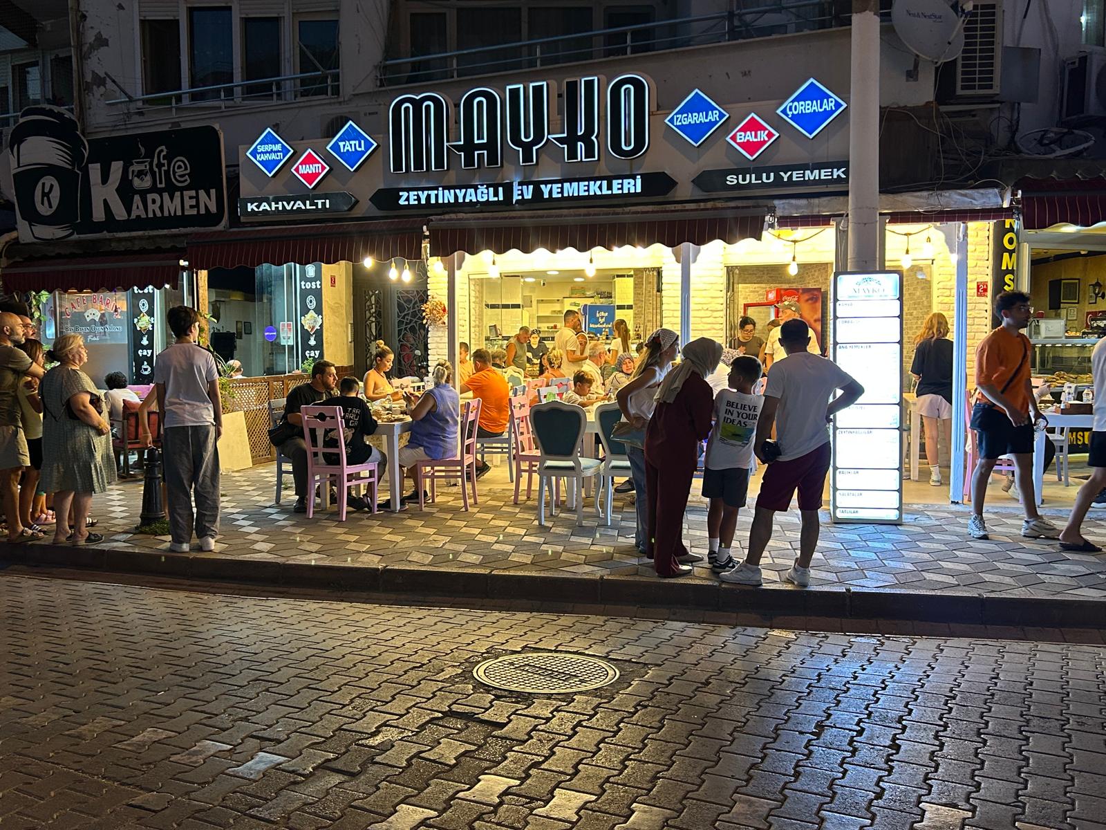 Akçay’da Çıtır Pane Tavuğun Lezzetli Adresi: Mayko Ev Yemekleri
