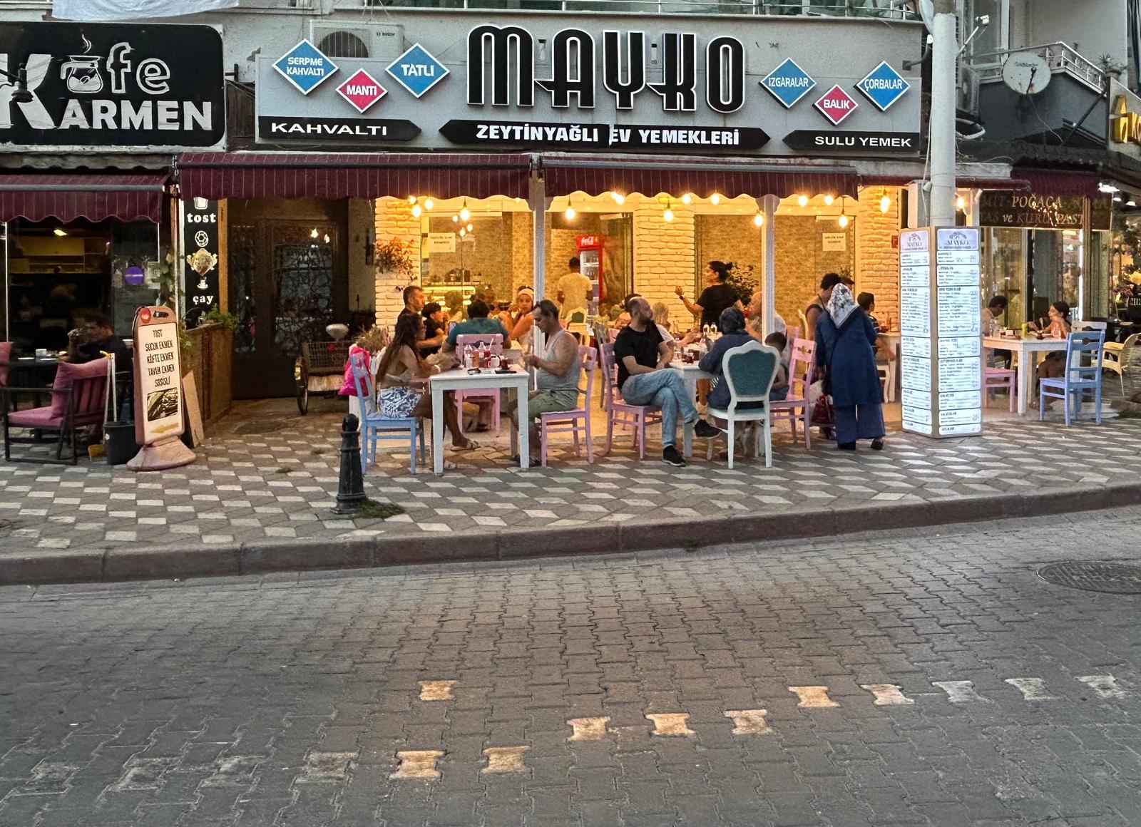 Akçay’da Çıtır Pane Tavuğun Lezzetli Adresi: Mayko Ev Yemekleri