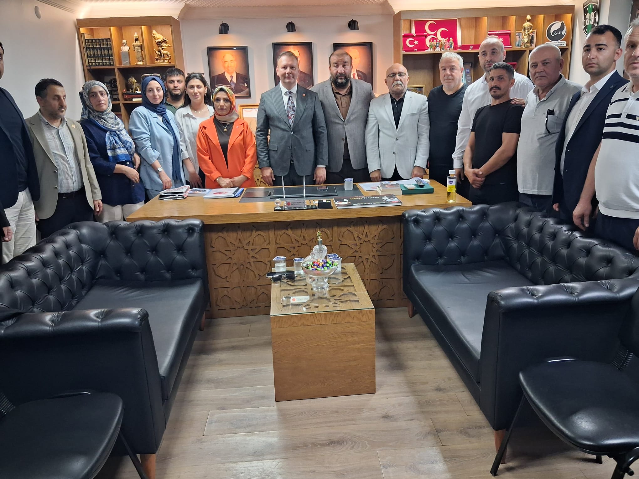 MHP Kocaeli İl Başkanı Enes Emengen Mazbatasını Aldı